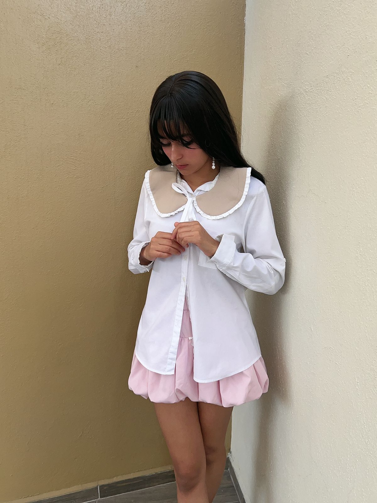 Cuello desmontable Amaryllis color beige