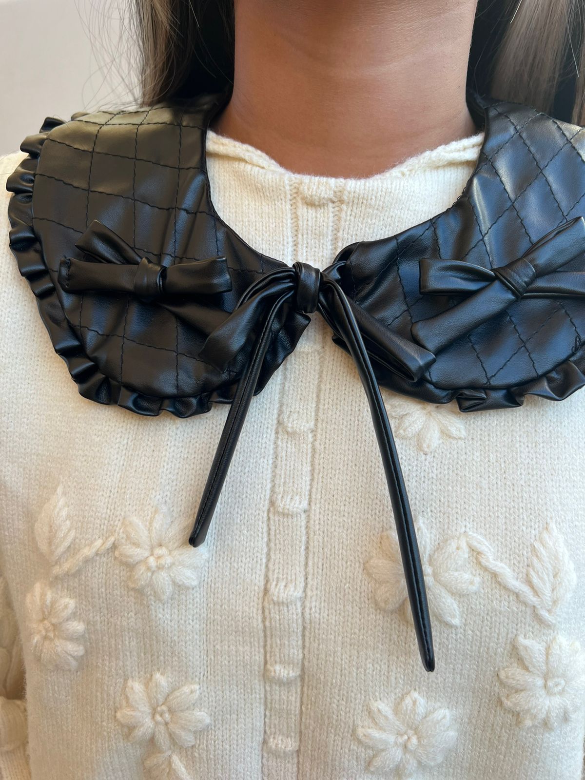 Cuello Chérie